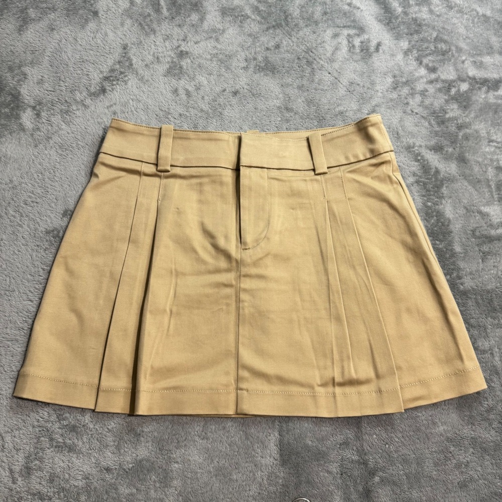 Aritzia Sunday Best Tan Khaki Pleated Mini Skirt Size 2 Preppy Academic